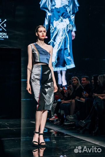 Портной дизайнер женской одежды