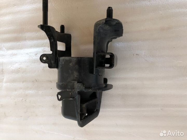 Подушка двигателя задняя Toyota Camry V70/V75