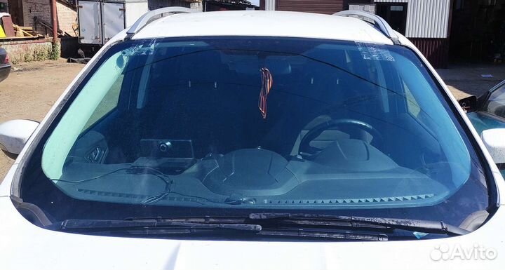 Лобовое стекло Ford Kuga (2008)