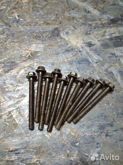 Болты блока двигателя Ford Focus 2