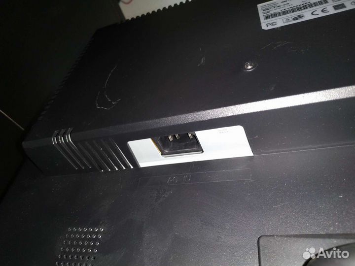 Монитор Fujitsu-Siemens L22W-7SD 22 дюйма, две шту