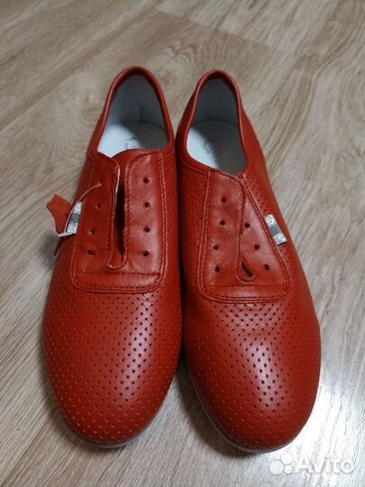 Мокасины, топсайдеры женские кожаные 36 новые