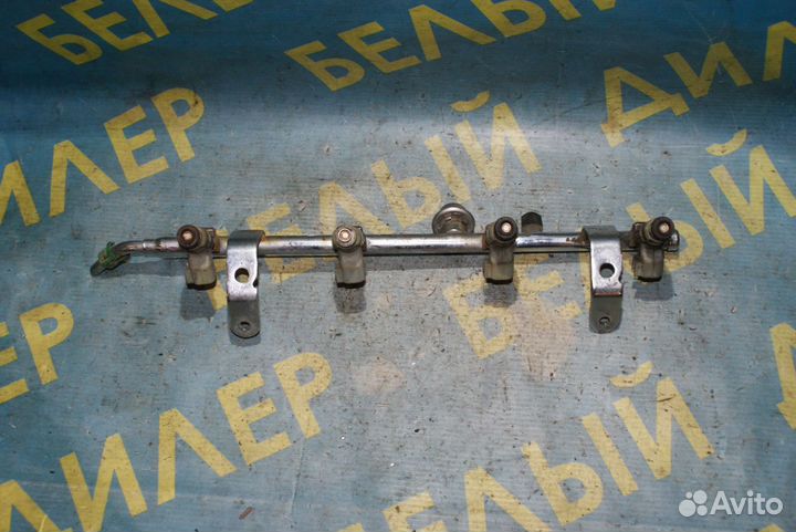 Рейка топливная (рампа) Chrysler Voyager 4