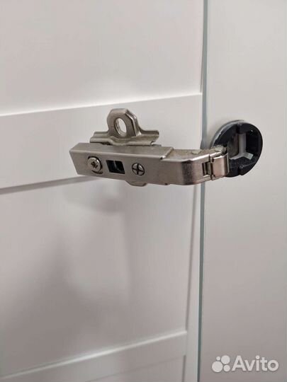 Дверца стеклянная для шкафа