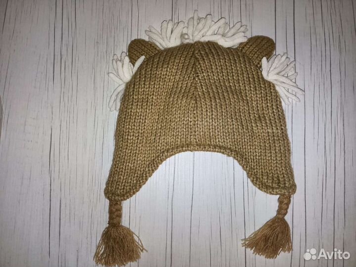 Шапка детская на 3-6 месяцев