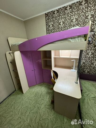 Кровать двухьярусная