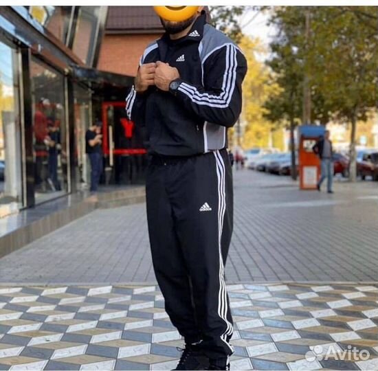 Спортивный костюм Adidas три полоски