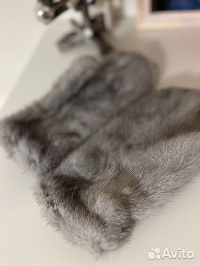Меховые варежки из песца