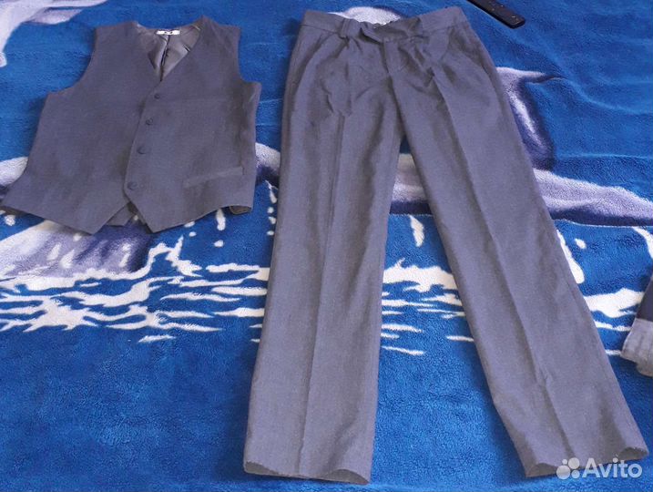 Школьный костюм