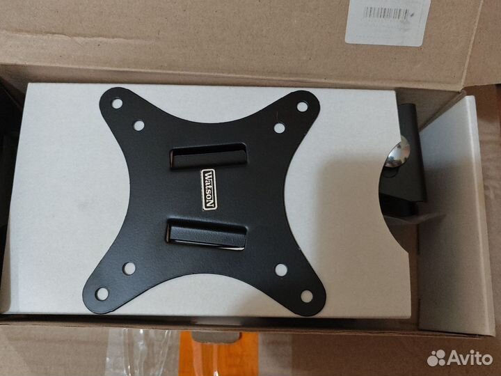 Кронштейн настенный для тв диагональю 10