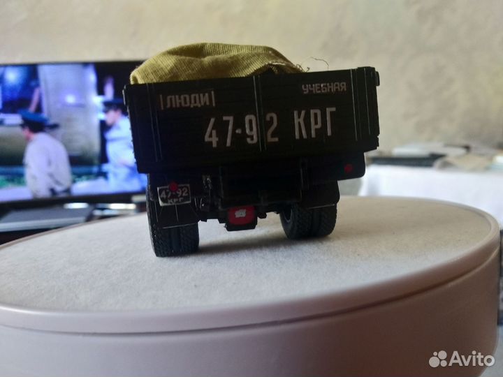 Модель грузовика ЗИЛ 130 учебный 1/43