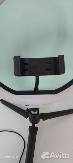 Кольцевая лампа со штативом