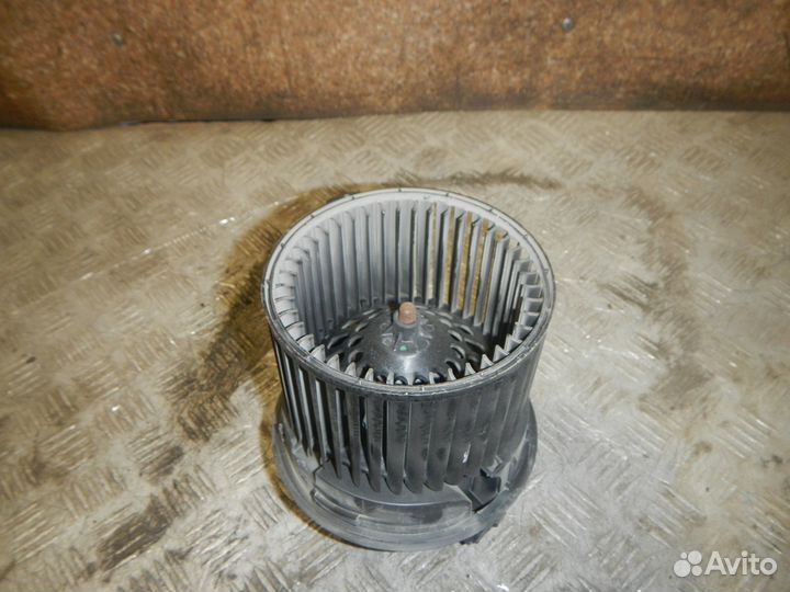 Моторчик отопителя, ваз-lada xray