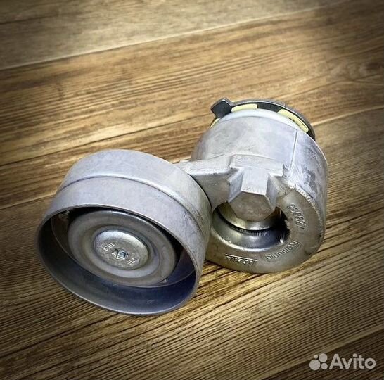 Натяжитель приводного ремня Рено Трафик 1.9