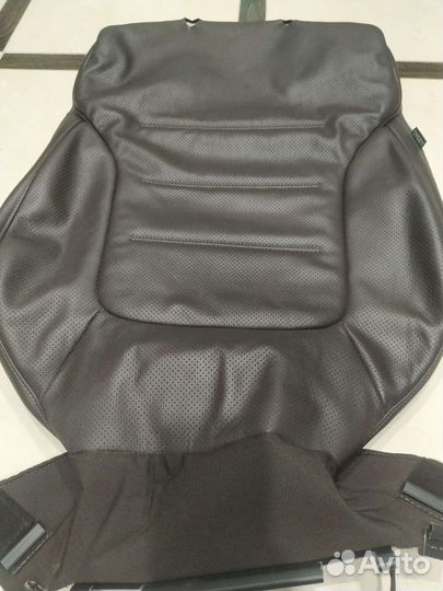 Обивка спинки водительского сидения Touareg