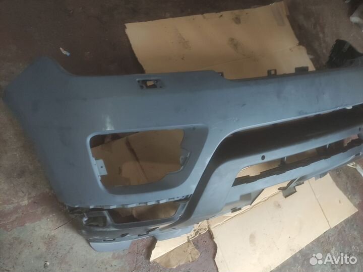 LR045028Бампер передний для Range Rover Sport 2