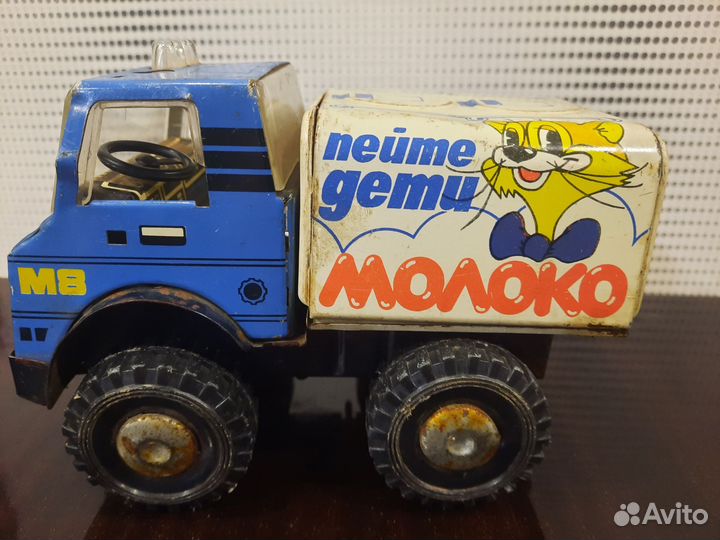 Игрушка машинка железная СССР