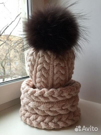 Вязаная шапка и снуд