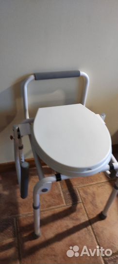 Санитарный стул
