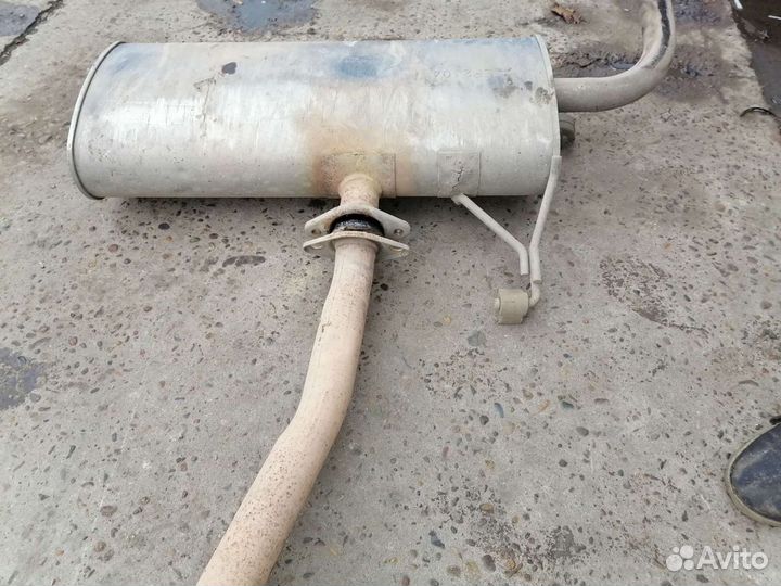 Выхлопная труба митсубиси ланцер 10 2008г с катом