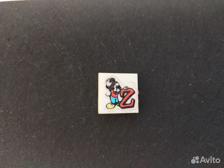 Значок Микки Маус Z