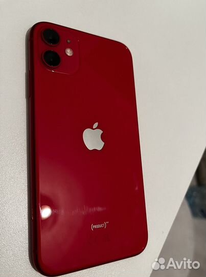 Телефон iPhone 11