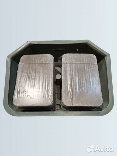 Держатель для лизунца