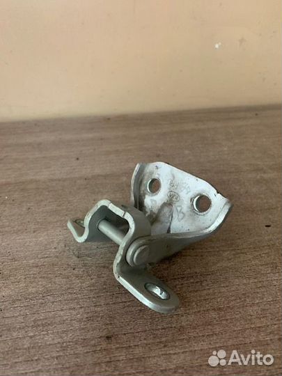 Петля двери задней правой Picanto