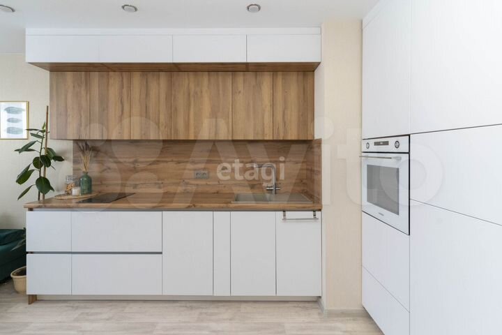 2-к. квартира, 67 м², 10/14 эт.