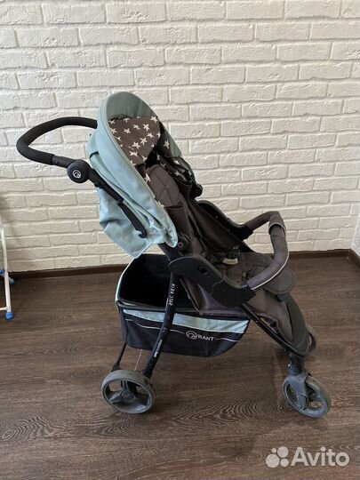 Прогулочная коляска