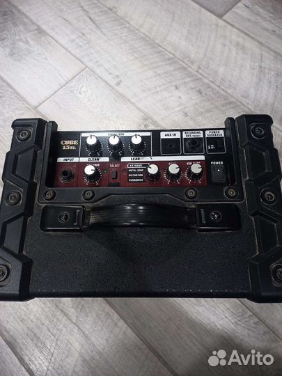 Гитарный комбоусилитель roland