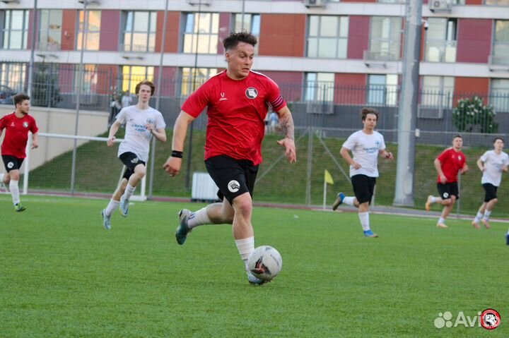 Тренировки по футболу в медийной команде