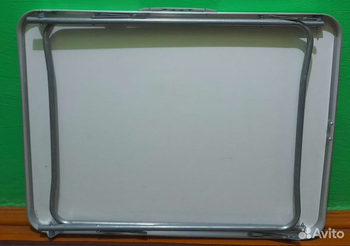 Стол чемодан