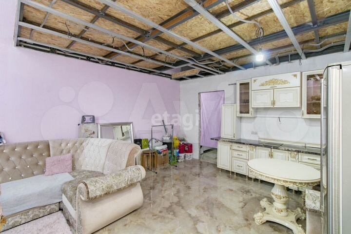 2-к. квартира, 85,4 м², 1/9 эт.