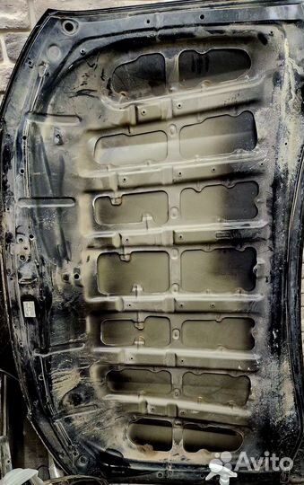 Капот Toyota Land Cruiser 200 ориг 2010-15г