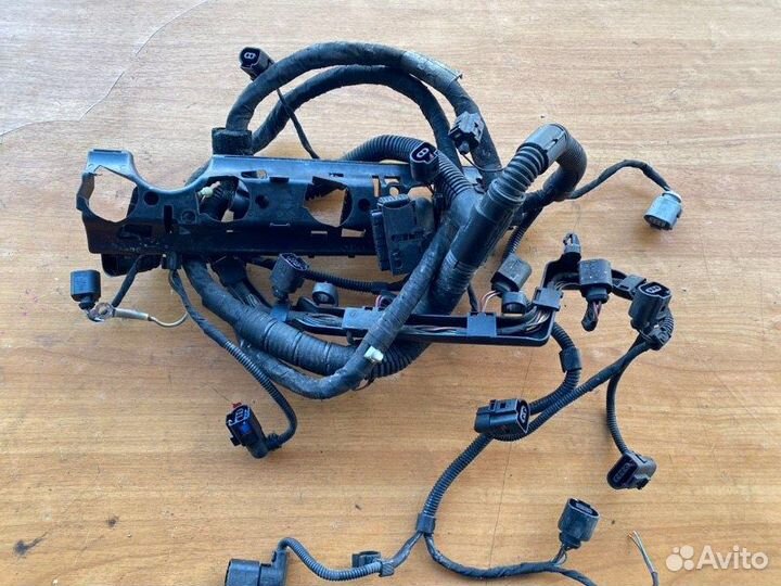 Проводка двигателя Skoda Octavia liftback A5 BLF