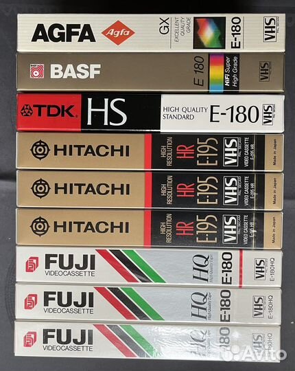 Видеокассеты VHS с записями классики кино