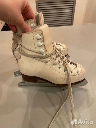 Коньки фигурные детские wifa 27 размер