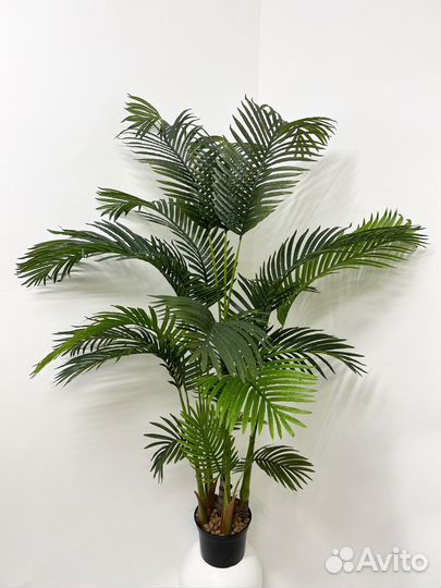 Пальмы искусственные в ассортименте