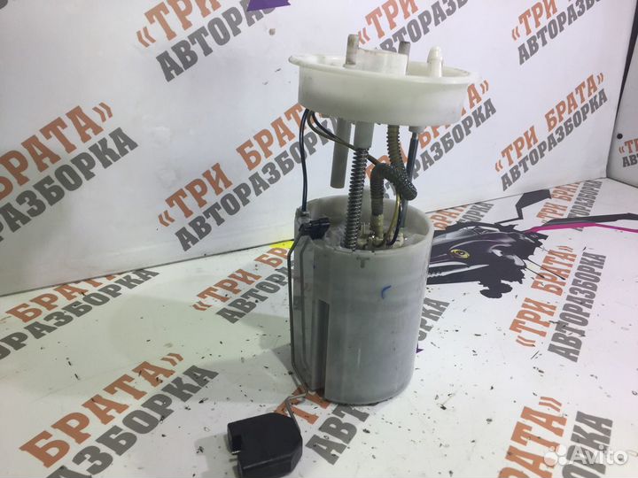 Шкода Рапид Колба бака в сборе