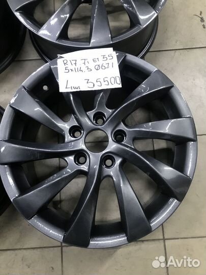 R17. J7. Et35 5-114,3 67,1mm