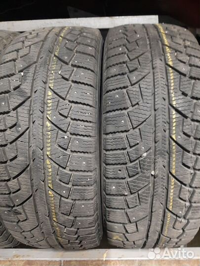 Aeolus Ice Challenger 215/55 R17