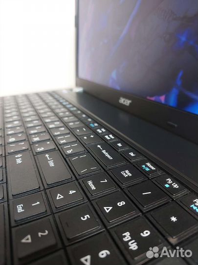 Стильный ноутбук Acer i3 4ядра/3гб/300гб