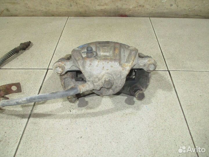 Суппорт передний левый Hyundai Elantra 3 (XD)