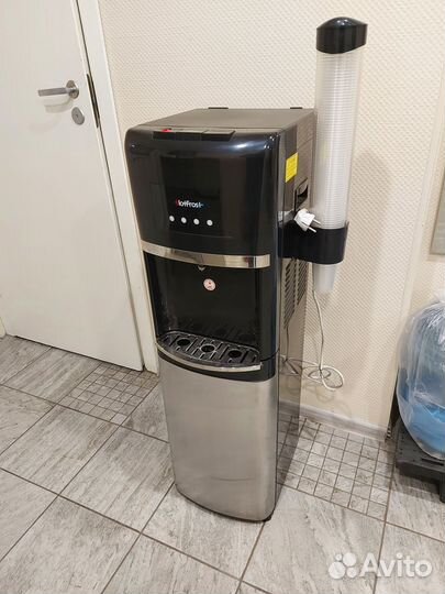 Кулер для воды HotFrost 35AN