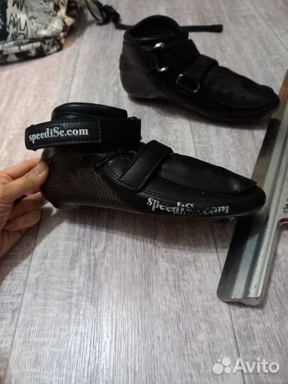 Коньки для шорт трека