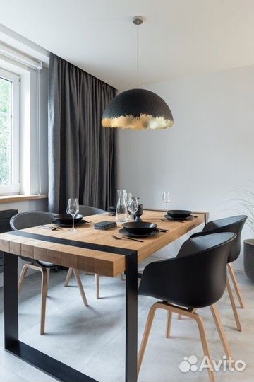 Обеденный стол