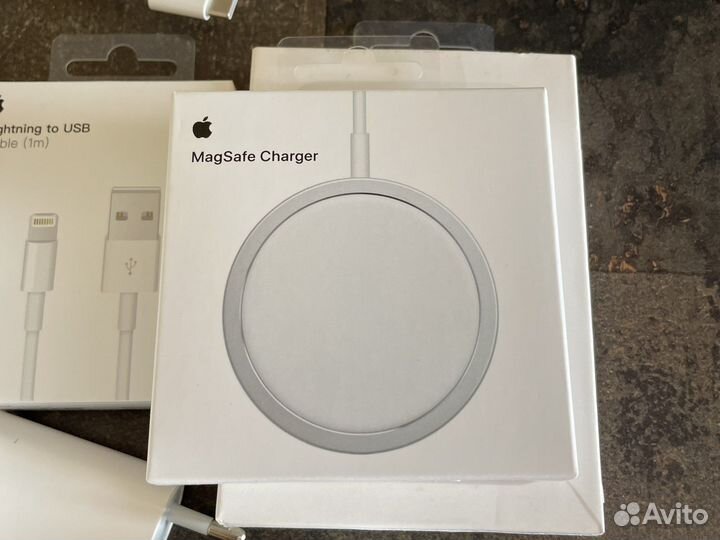 Зарядное устройство на iPhone