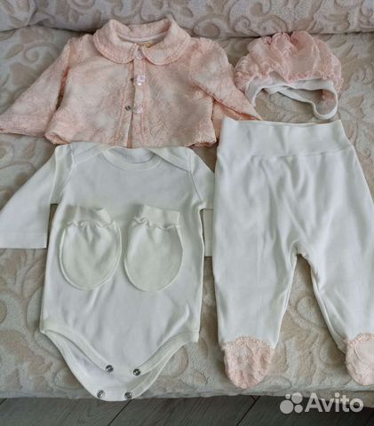 Комплект на выписку+ вещи на первый месяц