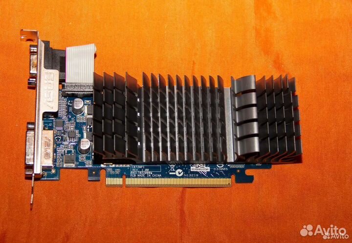 Видеокарта GT 210